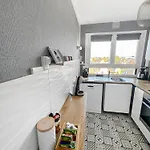 Lumineux, Vue Degagee, Et A Pied Διαμέρισμα