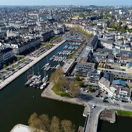 Lumineux, Vue Degagee, Et A Pied *