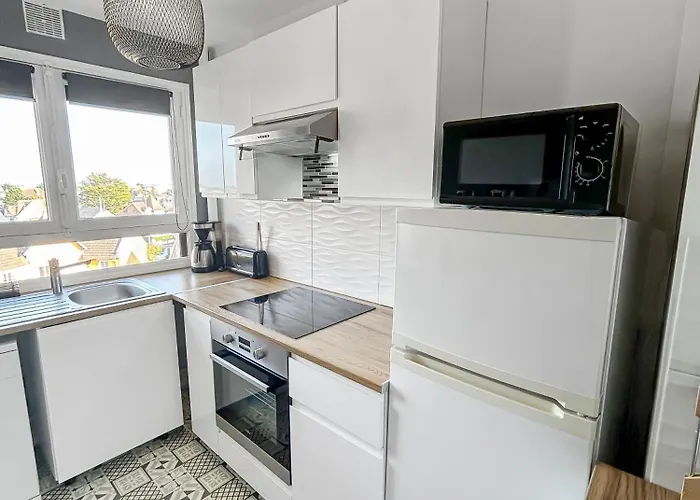 Appartement Lumineux, Vue Degagee, Et A Pied