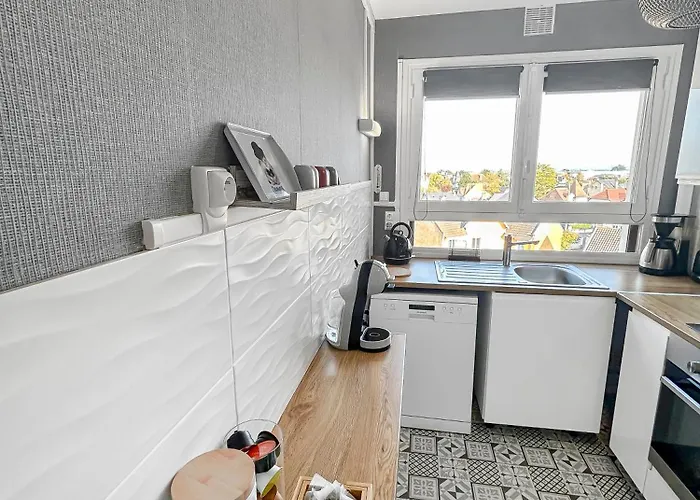 Lumineux, Vue Degagee, Et A Pied Appartement