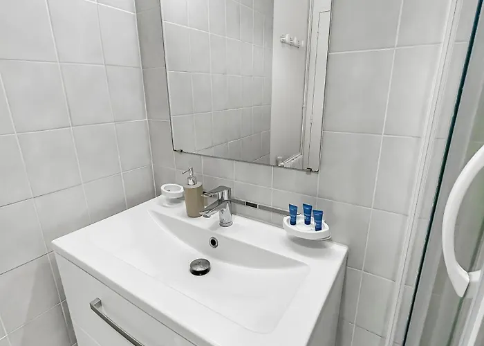 Appartement Lumineux, Vue Degagee, Et A Pied Ouistreham