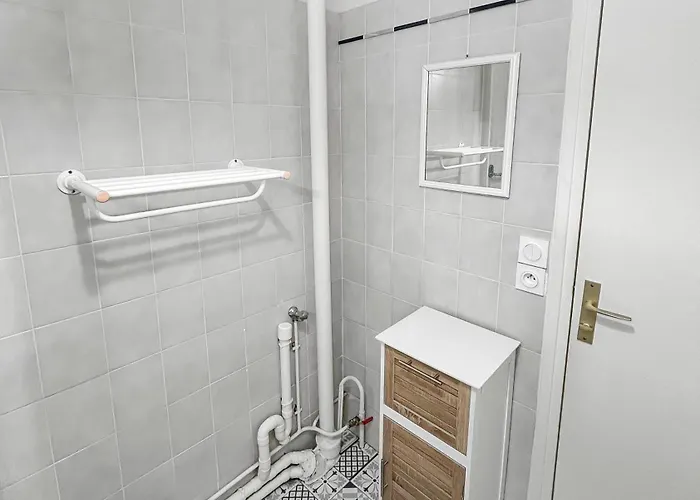 Lumineux, Vue Degagee, Et A Pied