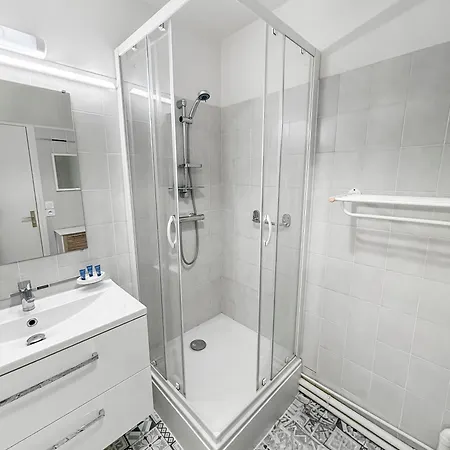 Lumineux, Vue Degagee, Et A Pied Apartamento Ouistreham